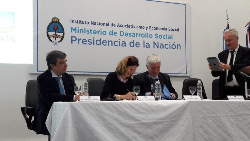 CONAM PRESENCIÓ LA FIRMA DE UN CONVENIO INTERNACIONAL ENTRE EL INAES Y ...