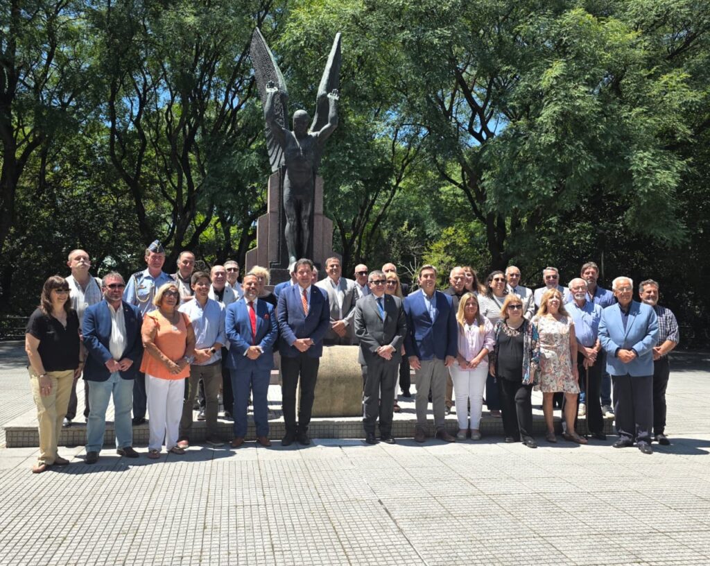 A 100 AÑOS DEL PRIMER VUELO TRANSATLÁNTICO ENTRE ESPAÑA Y ARGENTINA: FEDESPA HOMENAJEÓ LA GESTA HISTÓRICA DEL PLUS ULTRA