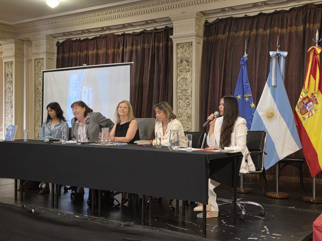 “EL FUTURO DEL MUNDO ESTÁ EN LAS MUTUALES”: VIRGINIA GAMBA, CANDIDATA A SECRETARIA GRAL. DE LA ONU, PRESENTÓ SU NUEVO LIBRO EN UN ENCUENTRO DE ALTO NIVEL
